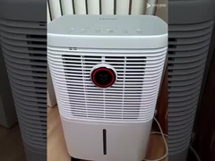 Máy khử ẩm nhà nhỏ 220V với dung lượng 2,2L R134a chất làm lạnh